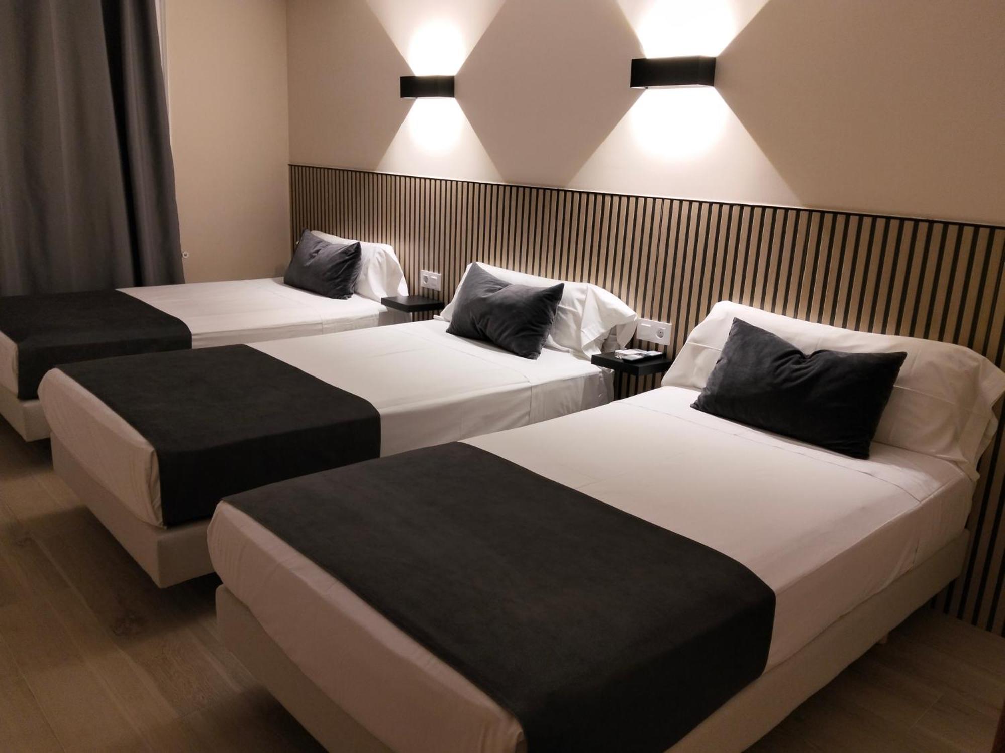 Double Room Extra Bed & Airport Shuttle