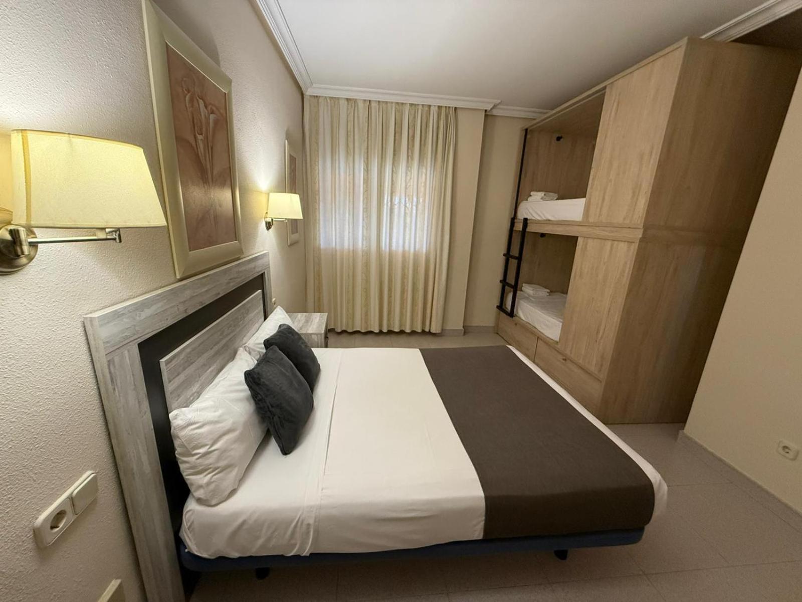 Quadruple Room Private Bathroom Shuttle